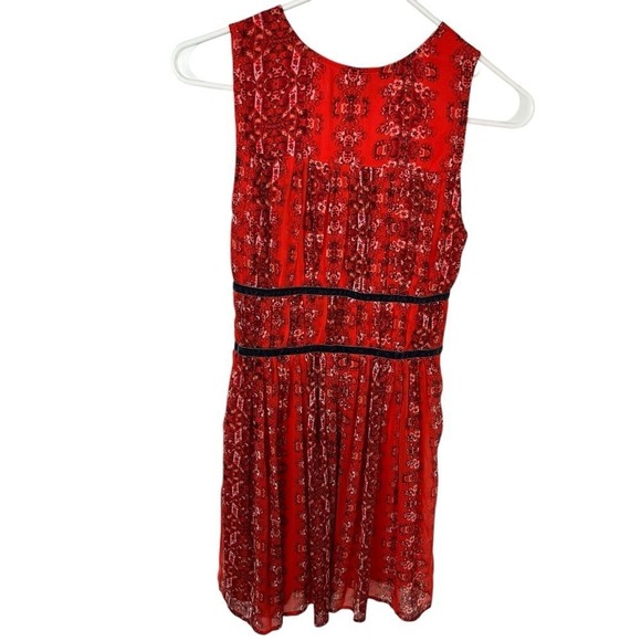 Abercrombie & Fitch Dress Womens XS Floral Chiffon V-Neck Pleated Sleeveless Red - Picture 4 of 7